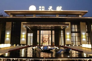 《山茶開，細(xì)雨故人來(lái)》—美的·常州環(huán)華物流展示區(qū)景觀軟裝設(shè)計(jì)